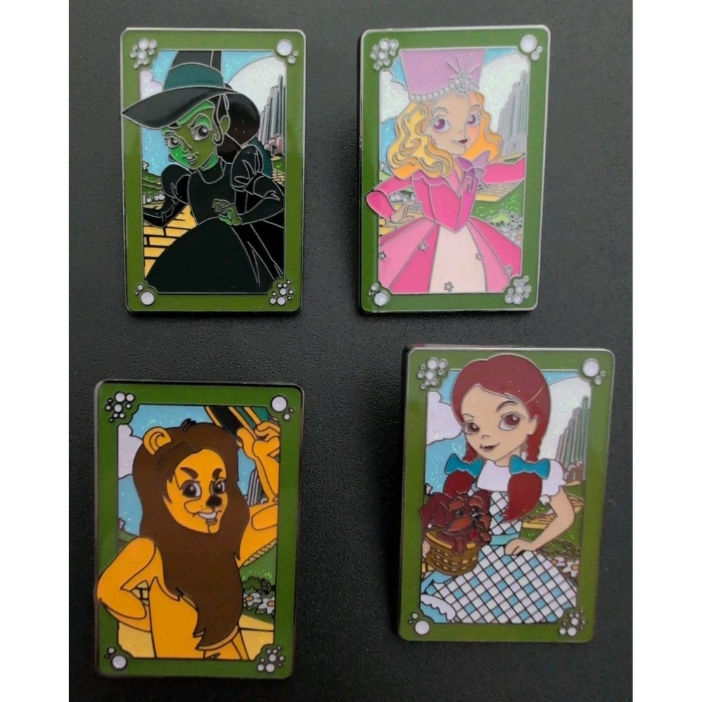 WIZARD OF OZ KIDS EMERALD CITY ENAMEL GLITTER PIN - BLIND MYSTERY SET LOT OF 4
